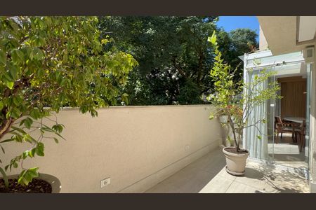 Apartamento à venda com 86m², 2 quartos e 1 vagaVaranda da suite 