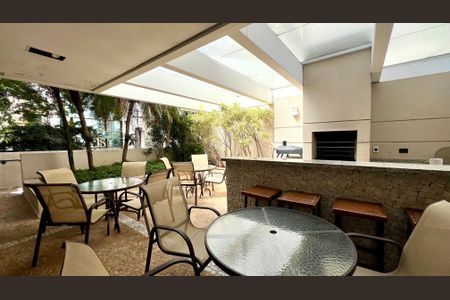 Apartamento à venda com 86m², 2 quartos e 1 vagaChurrasqueira