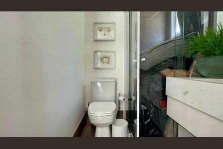 Apartamento à venda com 86m², 2 quartos e 1 vagaBanheiro da Suíte 1