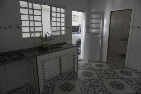 Cozinha de casa para alugar com 2 quartos, 250m² em Conjunto Residencial José Bonifácio, São Paulo