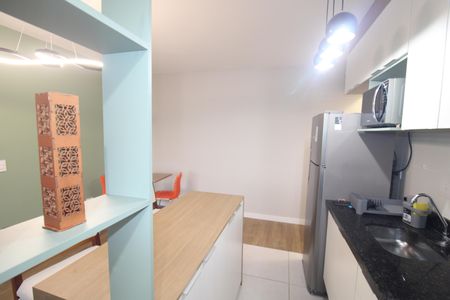 Sala / Cozinha de apartamento para alugar com 2 quartos, 59m² em Vila Pauliceia, São Paulo