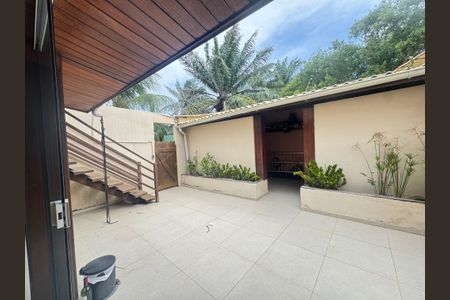 Casa de condomínio para alugar com 120m², 3 quartos e 1 vaga
