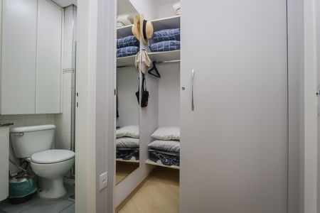 Studio à venda com 38m², 1 quarto e 1 vaga Studio à venda com 38m², 1 quarto e 1 vagaCloset