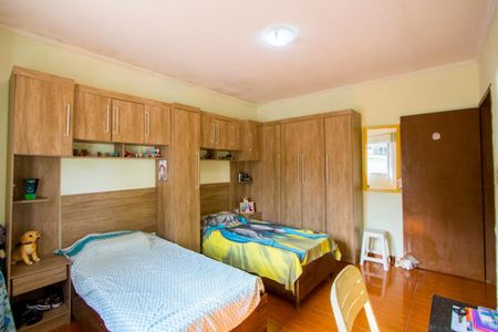 Casa à venda com 192m², 2 quartos e 6 vagasQuarto 2