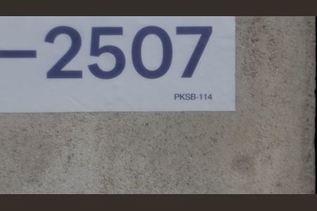Casa à venda com 192m², 2 quartos e 6 vagasCód plaquinha