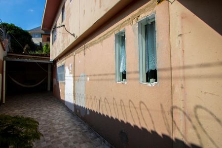 Casa à venda com 192m², 2 quartos e 6 vagasQuintal
