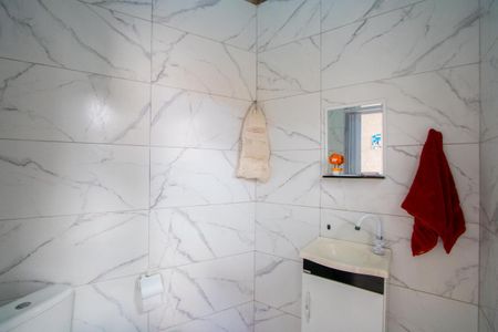 Casa à venda com 192m², 2 quartos e 6 vagasBanheiro de serviço