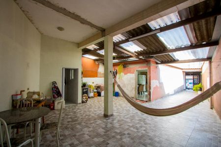 Casa à venda com 192m², 2 quartos e 6 vagasÁrea de serviço