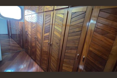 Apartamento à venda com 245m², 4 quartos e 4 vagasFoto 17