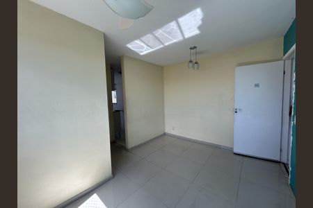 Sala de apartamento para alugar com 2 quartos, 45m² em Pavuna, Nilópolis