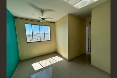 Sala de apartamento para alugar com 2 quartos, 45m² em Pavuna, Nilópolis