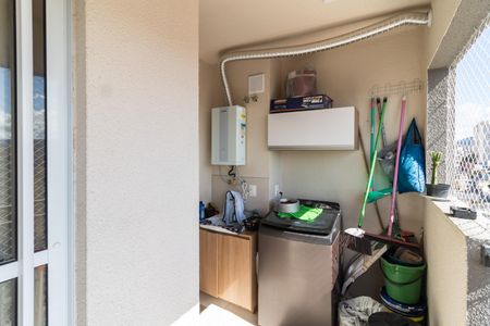 Apartamento à venda com 60m², 3 quartos e 1 vagaVARANDA E ÁREA DE SERVIÇO