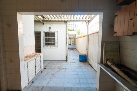 Casa à venda com 94m², 3 quartos e 2 vagasQuintal