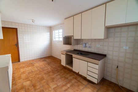Casa à venda com 94m², 3 quartos e 2 vagasCozinha