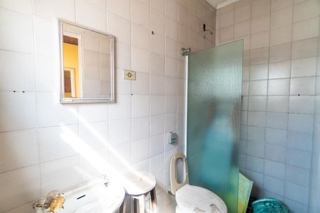 Casa à venda com 94m², 3 quartos e 2 vagasBanheiro de serviço