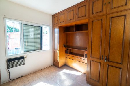 Casa à venda com 94m², 3 quartos e 2 vagasQuarto 1