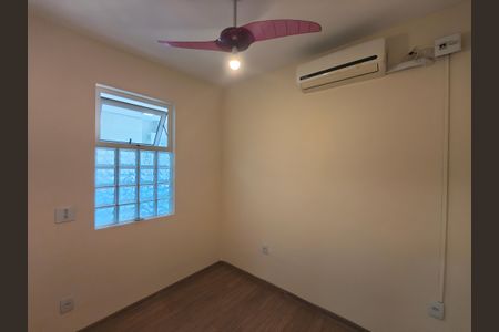 Apartamento à venda com 75m², 3 quartos e 1 vaga