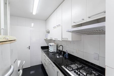 Apartamento para alugar com 116m², 2 quartos e 2 vagas Apartamento para alugar com 116m², 2 quartos e 2 vagasCozinha