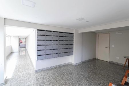 Apartamento para alugar com 116m², 2 quartos e 2 vagas Apartamento para alugar com 116m², 2 quartos e 2 vagasHall social