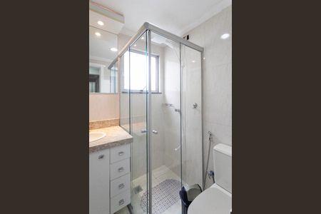 Apartamento para alugar com 116m², 2 quartos e 2 vagas Apartamento para alugar com 116m², 2 quartos e 2 vagasBanheiro social