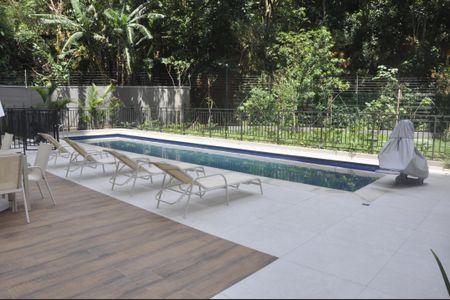 Apartamento à venda com 39m², 2 quartos e sem vagaPiscina