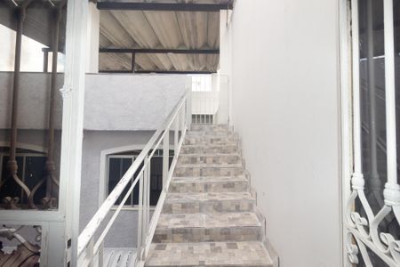 Casa para alugar com 265m², 3 quartos e 3 vagasEscada