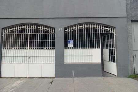 Casa para alugar com 265m², 3 quartos e 3 vagasFachada