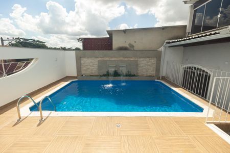 Casa para alugar com 265m², 3 quartos e 3 vagasQuintal
