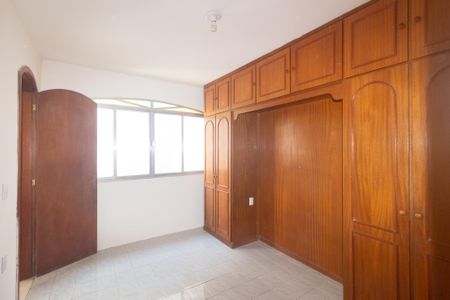 Casa para alugar com 265m², 3 quartos e 3 vagasSuíte 3