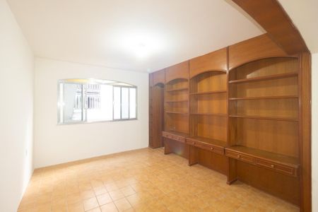Casa para alugar com 265m², 3 quartos e 3 vagasEscritório