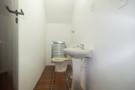 Casa para alugar com 265m², 3 quartos e 3 vagasBanheiro Social 2