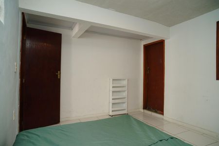 Casa para alugar com 40m², 1 quarto e 1 vagaQuarto