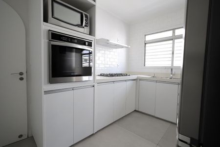 Apartamento à venda com 243m², 5 quartos e 4 vagas Apartamento à venda com 243m², 5 quartos e 4 vagasCozinha