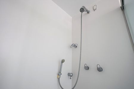 Apartamento à venda com 243m², 5 quartos e 4 vagas Apartamento à venda com 243m², 5 quartos e 4 vagasBanheiro Suíte