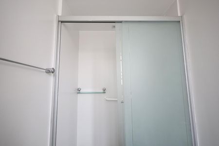 Apartamento à venda com 243m², 5 quartos e 4 vagas Apartamento à venda com 243m², 5 quartos e 4 vagasBanheiro Suíte