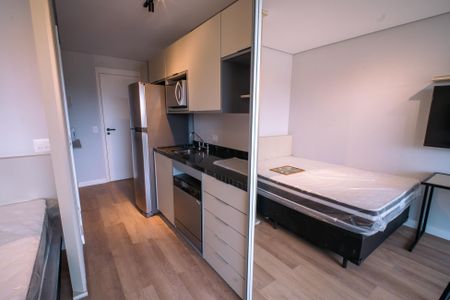 Sala Quarto de kitnet/studio para alugar com 1 quarto, 26m² em Butantã, São Paulo