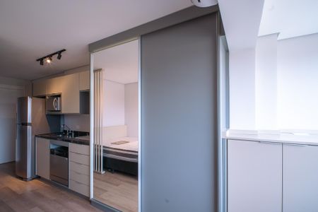 Sala Quarto de kitnet/studio para alugar com 1 quarto, 26m² em Butantã, São Paulo