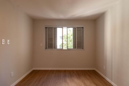 Apartamento à venda com 127m², 3 quartos e 1 vagaQuarto 2