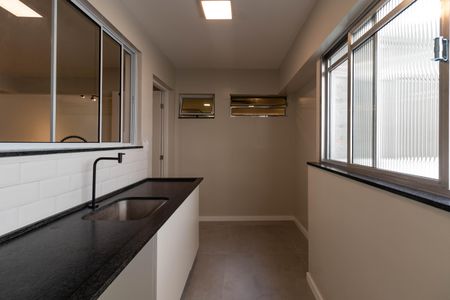 Apartamento à venda com 127m², 3 quartos e 1 vagaÁrea de Serviço