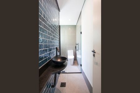 Lavabo de apartamento para alugar com 3 quartos, 95m² em Patrimônio, Uberlândia