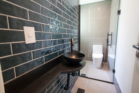 Lavabo de apartamento para alugar com 3 quartos, 95m² em Patrimônio, Uberlândia
