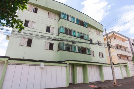 Apartamento para alugar com 95m², 3 quartos e 2 vagas Apartamento para alugar com 95m², 3 quartos e 2 vagasFachada