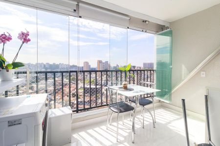 Apartamento à venda com 34m², 1 quarto e sem vagaSala - Varanda