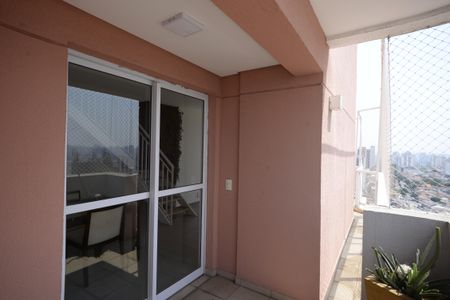 Apartamento à venda com 121m², 3 quartos e 2 vagasVaranda