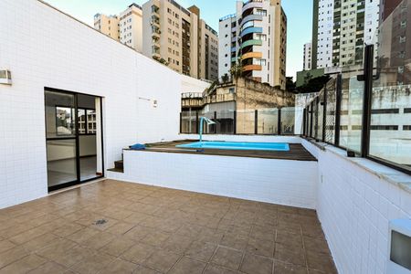 Apartamento para alugar com 250m², 3 quartos e 3 vagasCobertura