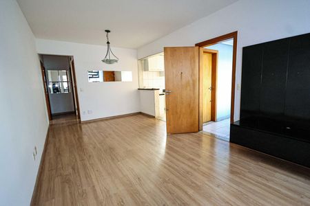 Sala de apartamento para alugar com 3 quartos, 250m² em Buritis, Belo Horizonte