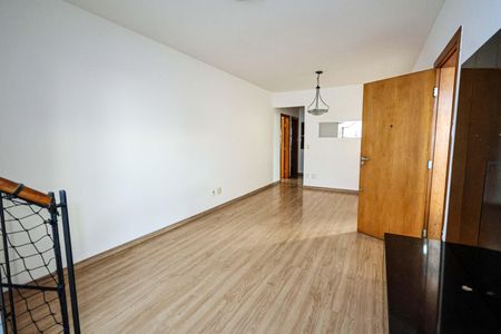 Apartamento para alugar com 250m², 3 quartos e 3 vagasSala