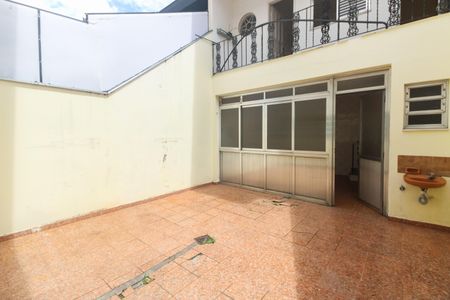 Casa para alugar com 300m², 4 quartos e 3 vagasQuintal 