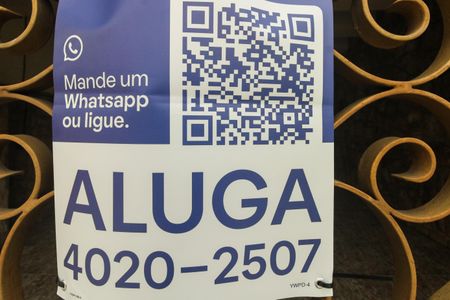 Casa para alugar com 300m², 4 quartos e 3 vagasFachada - Placa Código YWPD-4
