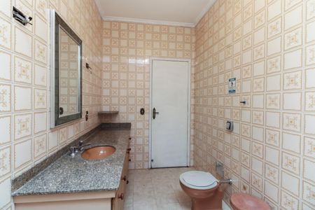 Casa para alugar com 300m², 4 quartos e 3 vagasBanheiro Social 
